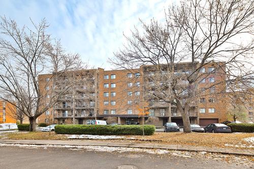 106-7060 Av. Giraud  Montréal (Anjou), QC H1J 2J7
