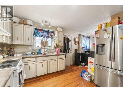 3512 Old Okanagan Highway, West Kelowna, BC - Indoor Photo Showing Kitchen With Double Sink