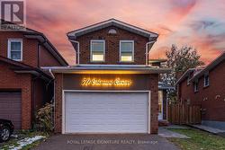 70 OAKMOUNT CRESCENT  Vaughan, ON L4K 2C3