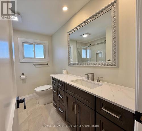 973 Eiffel Avenue, Ottawa, ON - Indoor Photo Showing Bathroom