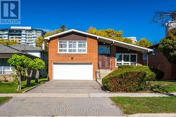 48 RUSSFAX DRIVE  Toronto, ON M2R 3B1