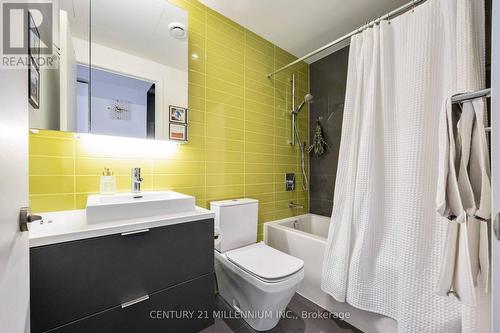 2409 - 170 Bayview Avenue, Toronto, ON - Indoor Photo Showing Bathroom