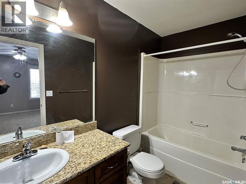 110 Lynd Crescent, Saskatoon, SK - Indoor Photo Showing Bathroom