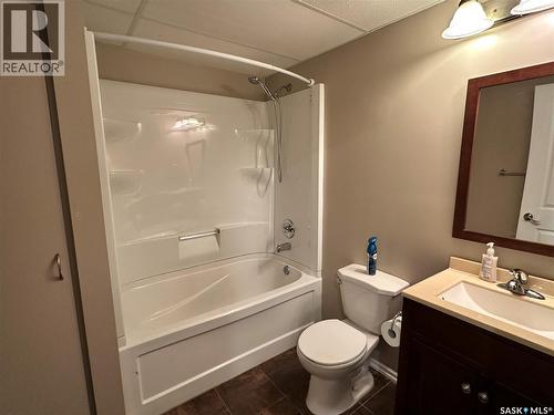 110 Lynd Crescent, Saskatoon, SK - Indoor Photo Showing Bathroom