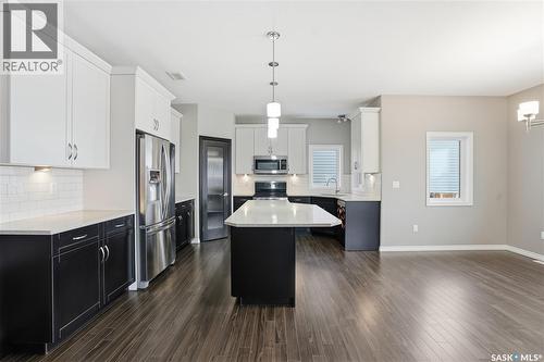 1107 Werschner Crescent, Saskatoon, SK - Indoor Photo Showing Kitchen With Stainless Steel Kitchen With Upgraded Kitchen