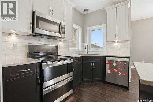 1107 Werschner Crescent, Saskatoon, SK - Indoor Photo Showing Kitchen With Upgraded Kitchen