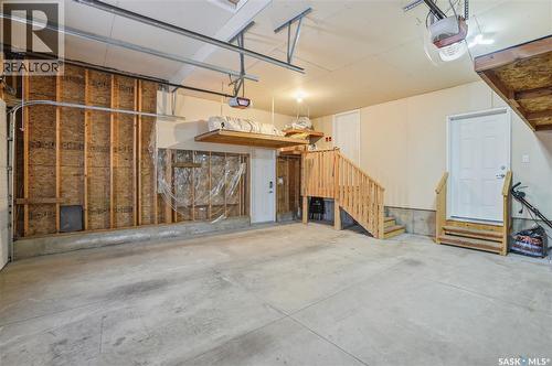 1107 Werschner Crescent, Saskatoon, SK - Indoor Photo Showing Garage