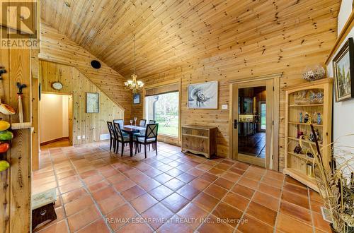 109 Hope Street, Blue Mountains, ON - Indoor