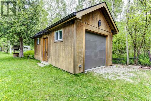 109 Hope Street, Blue Mountains, ON - Outdoor With Exterior