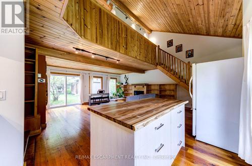 109 Hope Street, Blue Mountains, ON - Indoor