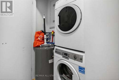 220 - 1800 Simcoe Street N, Oshawa (Samac), ON - Indoor Photo Showing Laundry Room