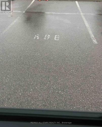 220 - 1800 Simcoe Street N, Oshawa (Samac), ON - Outdoor