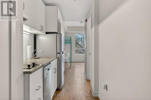 220 - 1800 Simcoe Street N, Oshawa (Samac), ON - Indoor Photo Showing Kitchen