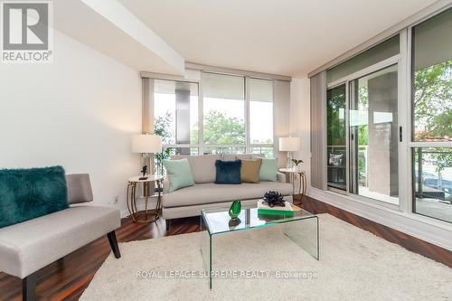 202 - 1600 Keele Street, Toronto, ON - Indoor Photo Showing Living Room