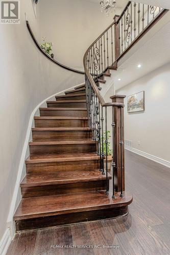32 Heddon Court, Brampton, ON - Indoor Photo Showing Other Room