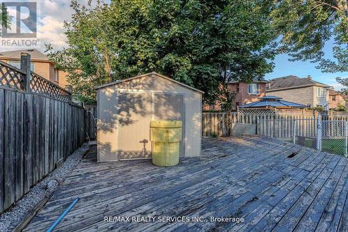 32 Heddon Court, Brampton, ON - Outdoor