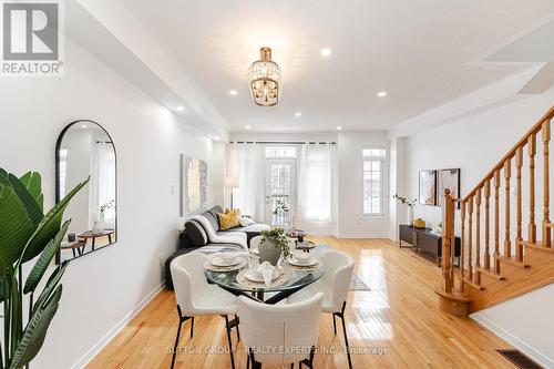 7186 Triumph Lane, Mississauga, ON - Indoor Photo Showing Dining Room