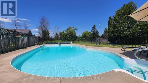 1252 Shore Acres Drive, Innisfil, ON - Outdoor With In Ground Pool With Backyard