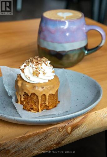 2256 Queen Street E, Toronto, ON 