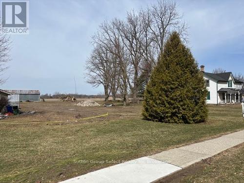 Lot Viewing North West Streetscape - 639 Mount Pleasant Road S, Brant (Brantford Twp), ON 