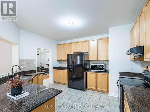 3099 Velmar Drive, Mississauga, ON - Indoor Photo Showing Kitchen