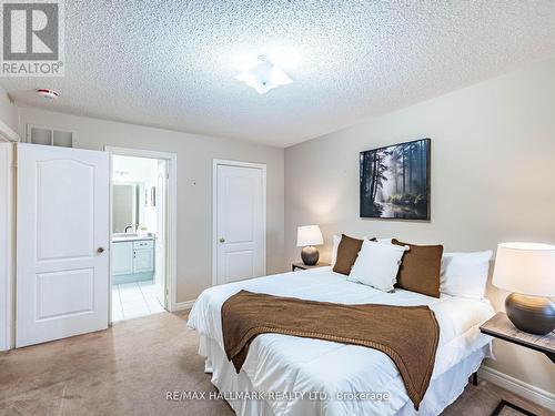3099 Velmar Drive, Mississauga, ON - Indoor Photo Showing Bedroom