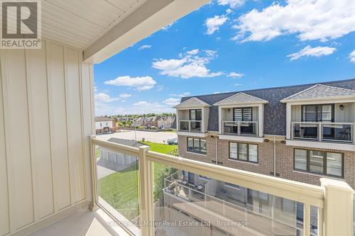 43 - 2140 Trafalgar Road, Oakville (Ro River Oaks), ON - Outdoor