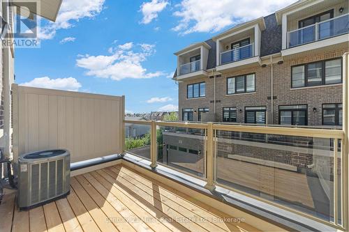 43 - 2140 Trafalgar Road, Oakville (Ro River Oaks), ON - Outdoor With Exterior