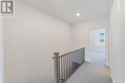 43 - 2140 Trafalgar Road, Oakville (Ro River Oaks), ON - Indoor Photo Showing Other Room