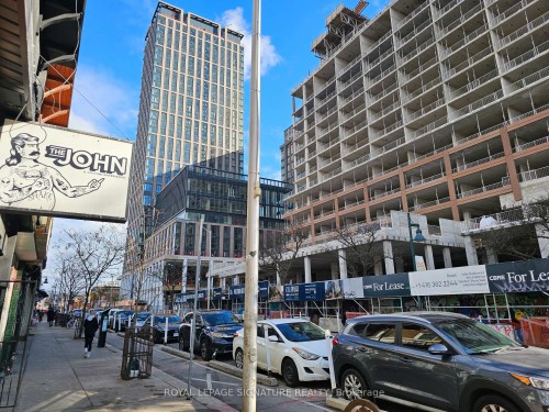 1174 Bloor Street W, Toronto, ON 