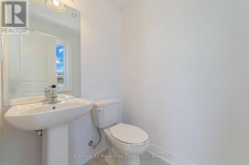 42 - 2140 Trafalgar Road, Oakville (Ro River Oaks), ON - Indoor Photo Showing Bathroom