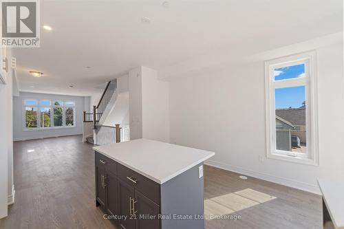 42 - 2140 Trafalgar Road, Oakville (Ro River Oaks), ON - Indoor Photo Showing Other Room