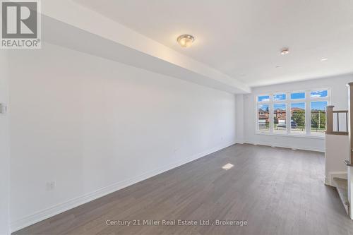 42 - 2140 Trafalgar Road, Oakville (Ro River Oaks), ON - Indoor Photo Showing Other Room