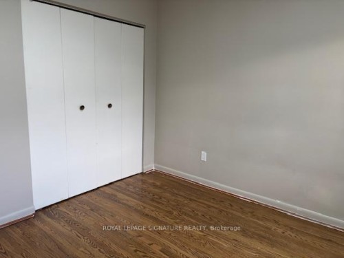 1 Brady Crescent, Toronto, ON 