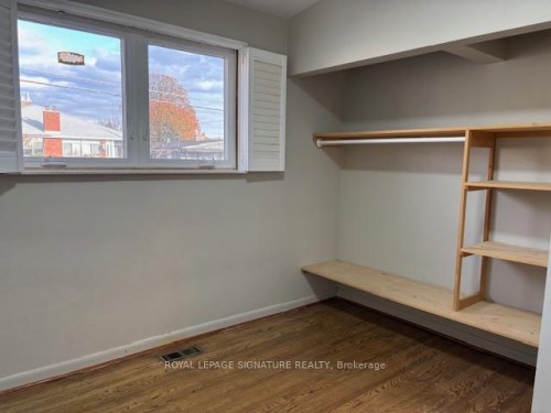 1 Brady Crescent, Toronto, ON 