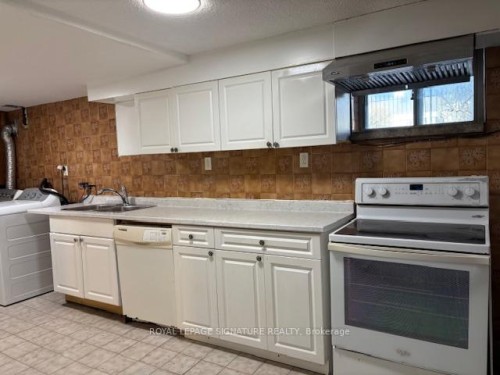 1 Brady Crescent, Toronto, ON 