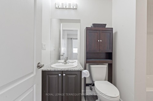 31-871 Wilson Avenue, Toronto, ON - Indoor Photo Showing Bathroom