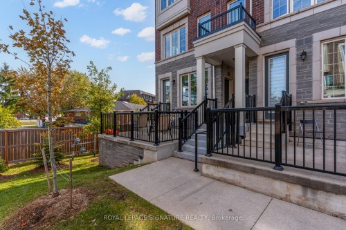25-2199 Lillykin Street, Oakville, ON - Outdoor