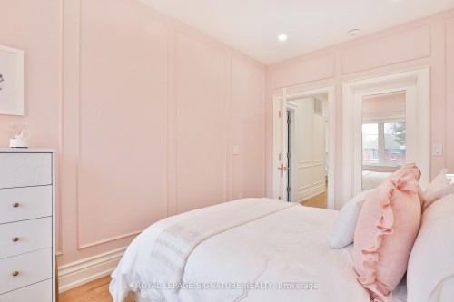 28 Belle Ayre Boulevard, Toronto, ON - Indoor Photo Showing Bedroom