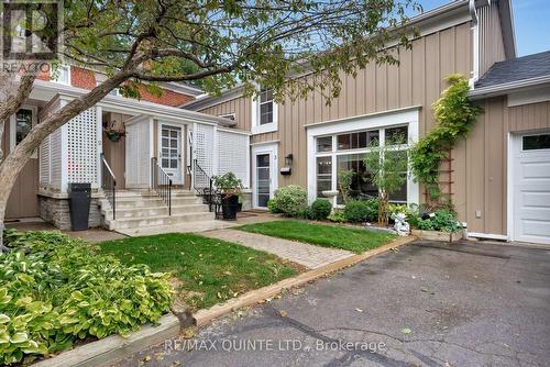 5 - 99 Bridge Street E, Belleville (Belleville Ward), ON - Outdoor With Facade