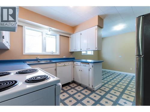 282 Irwin Street, Prince George, BC - Indoor Photo Showing Kitchen