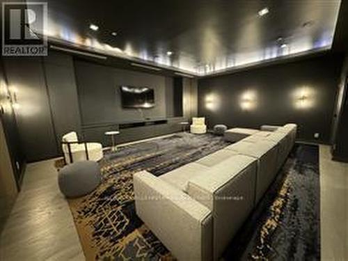 809 - 20 Tubman Avenue, Toronto, ON - Indoor