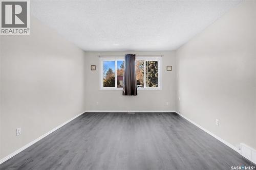 330 Smallwood Crescent, Saskatoon, SK - Indoor Photo Showing Other Room