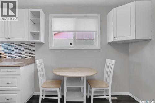 330 Smallwood Crescent, Saskatoon, SK - Indoor Photo Showing Dining Room