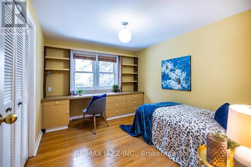 233 Wellington Street, Whitby (Lynde Creek), ON - Indoor Photo Showing Bedroom