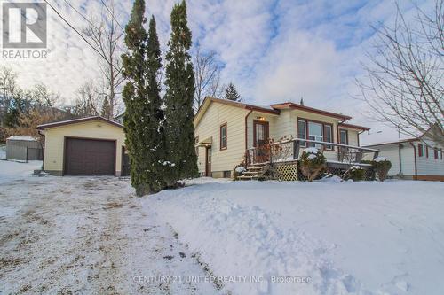 611 ASHBURNHAM DRIVE  Peterborough (Ashburnham Ward 4), ON K9L 2A2