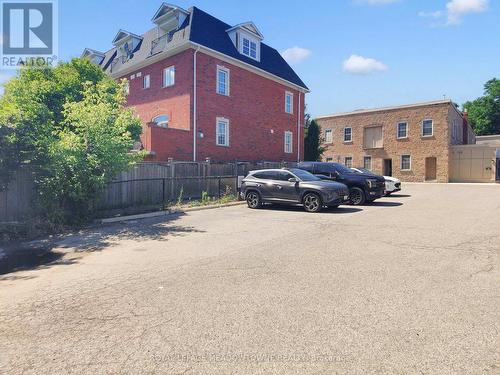 1 - 12 Wesleyan Street, Halton Hills, ON - Outdoor