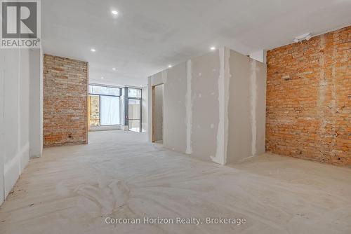 475 King Street E, Hamilton (Landsdale), ON 