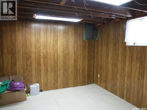 311 3Rd Avenue E, Leader, SK - Indoor Photo Showing Basement