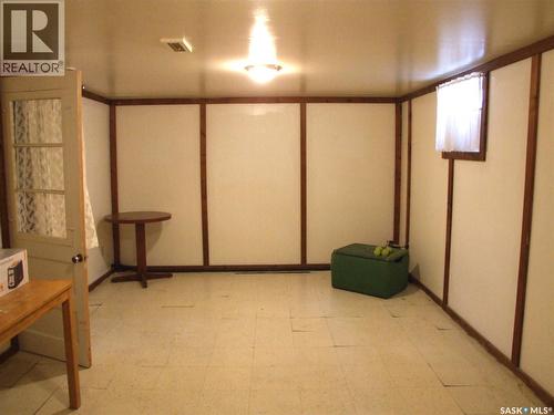 311 3Rd Avenue E, Leader, SK - Indoor Photo Showing Other Room